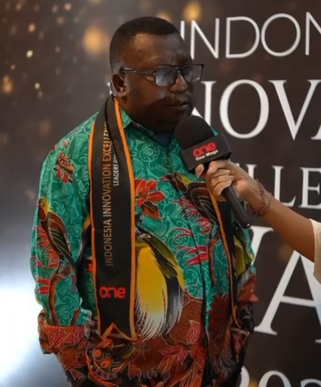 Senator ARK Menyoroti Kemahalan Dan Perubahan Rute Penerbangan Garuda Ke PBD